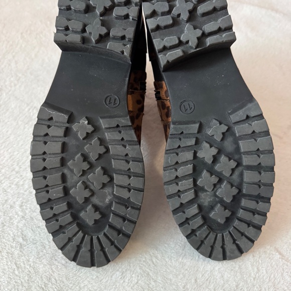 Scoop: Leopard Heeled Boots—Lug sole, size 11 - Picture 3 of 5